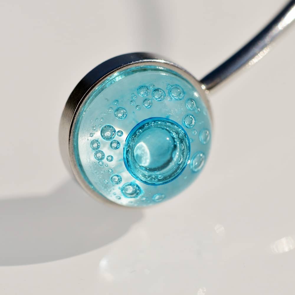 Brazalete Gota color turquesa en detalle - Tejeluz Brazalete Gota color turquesa - Tejeluz