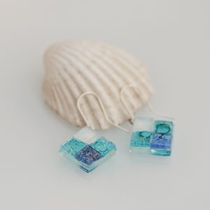 Pendientes de plata y vidrio modelo Rocio en color azul - Joyeria sostenible Tejeluz